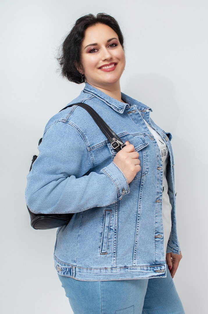 Лепень джинсовый с декором на спине супер батал