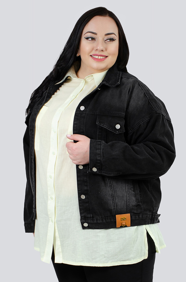 Стильна джинсова куртка великих розмірів