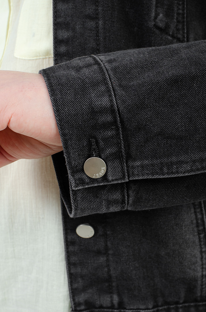 Стильна джинсова куртка великих розмірів