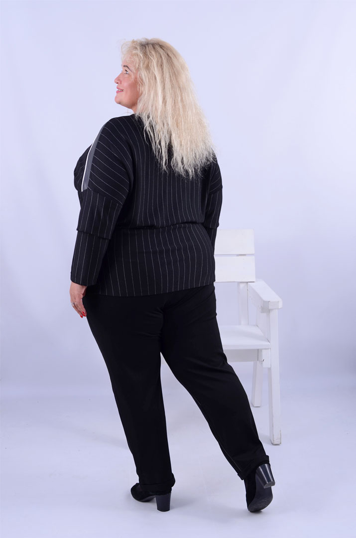 Лонгслів вкорочений у смужку супер батал