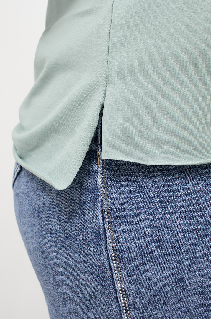 Лонгслів трикотажний з розрізами супер батал