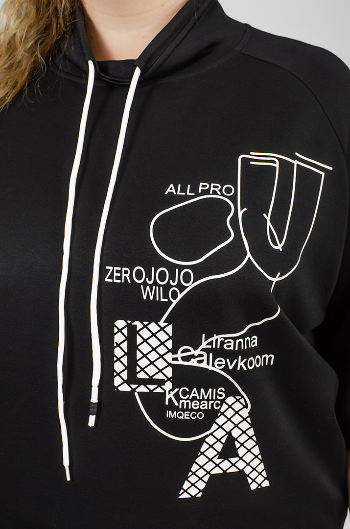 Свитшот черный со шнуровкой больших размеров