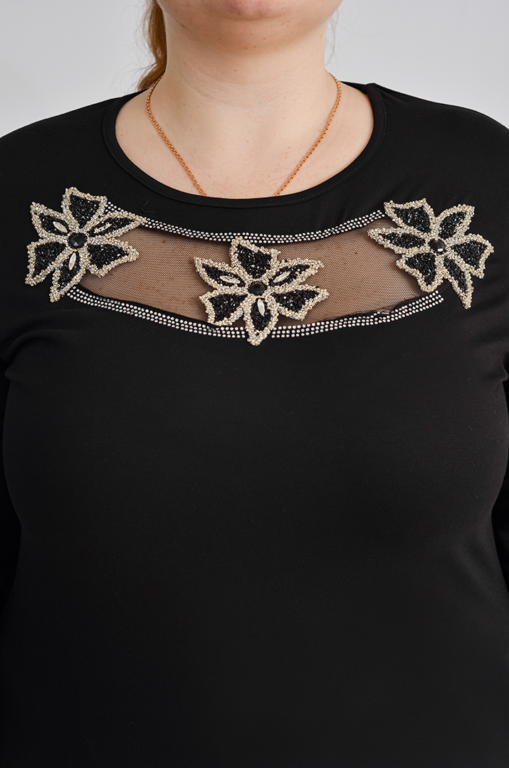 Лонгслів чорний з сіткою та декором великих розмірів