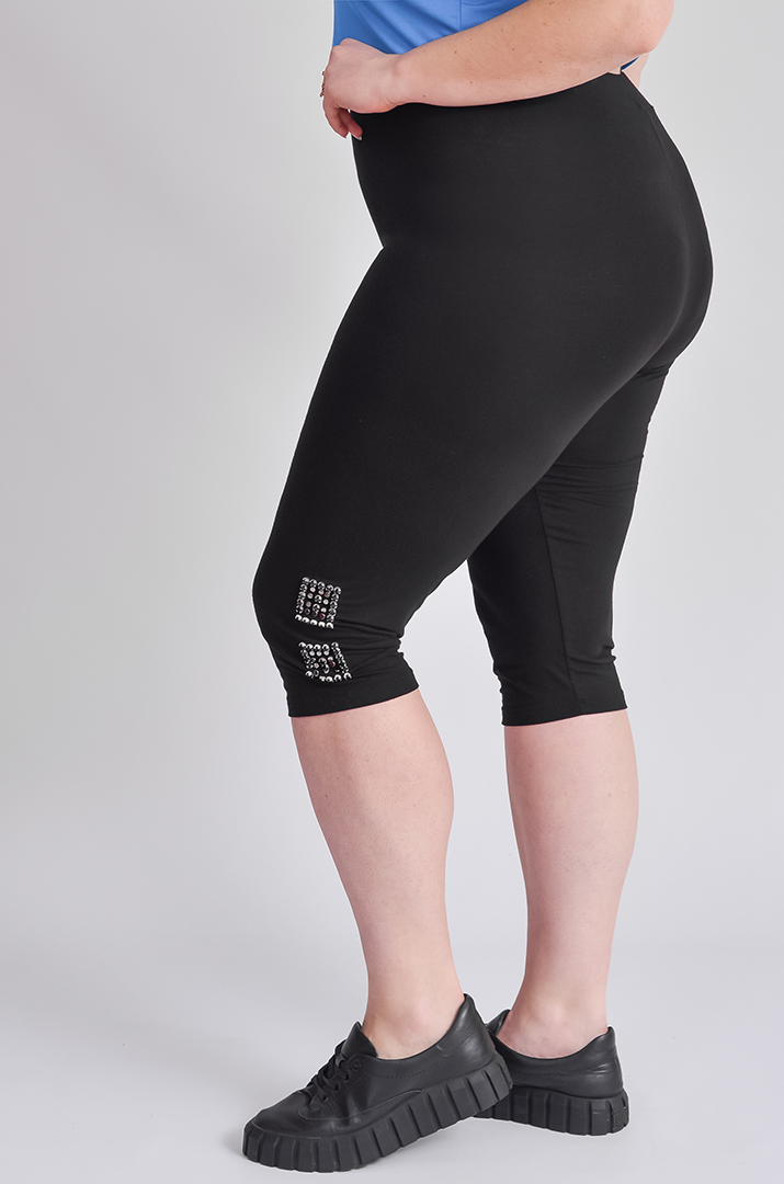 Лосини чорного кольору оздоблені аплікацією з камінців великих розмірів