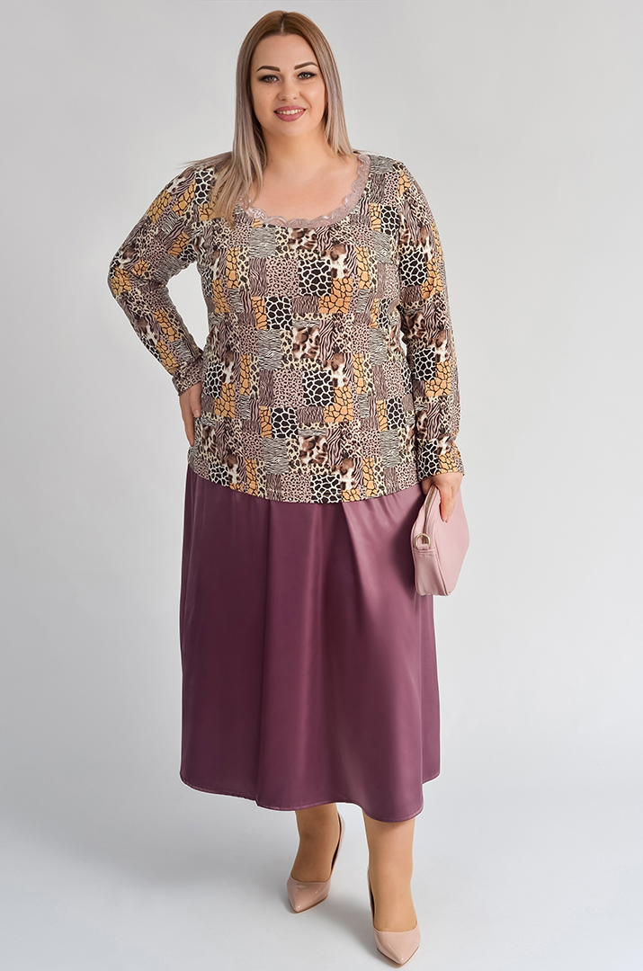 Трикотажний лонгслів із мереживним декором великих розмірів