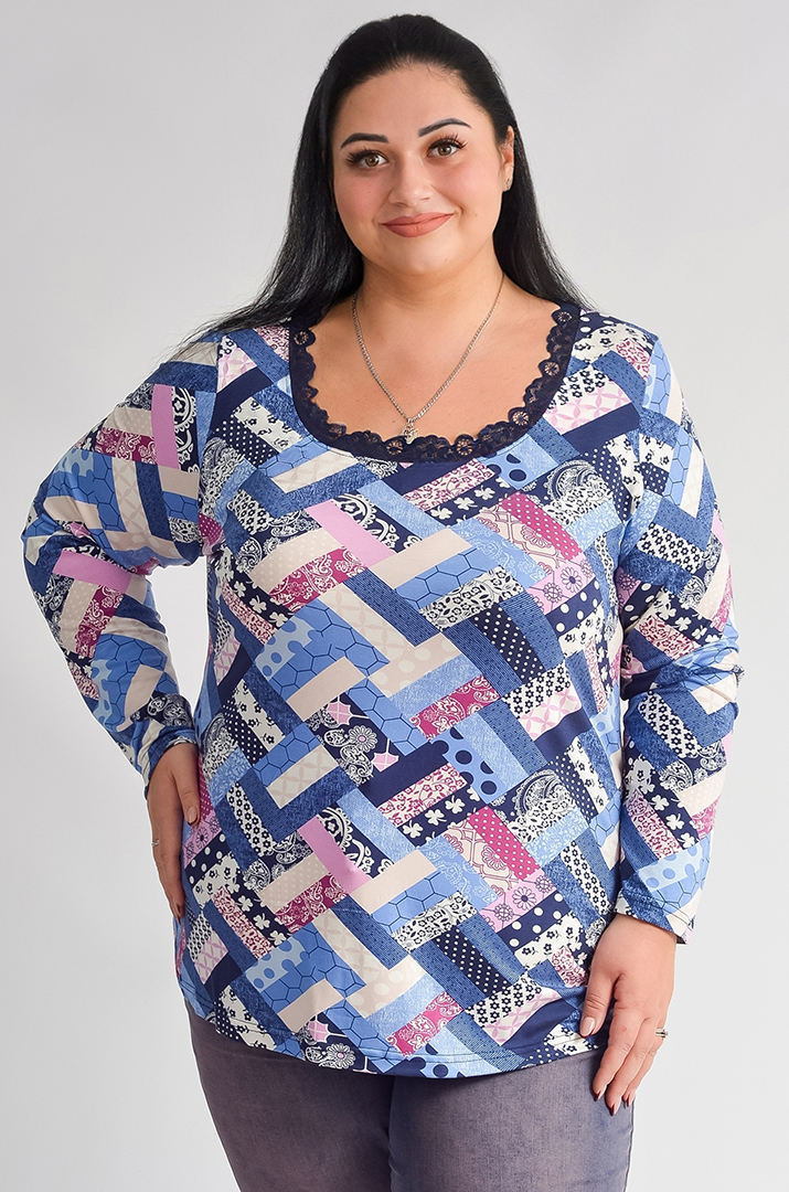 Трикотажний лонгслів із мереживним декором великих розмірів