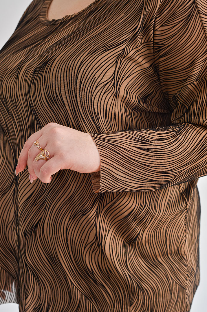 Лонгслів-двійка з абстрактним хвилястим візерунком великих розмірів