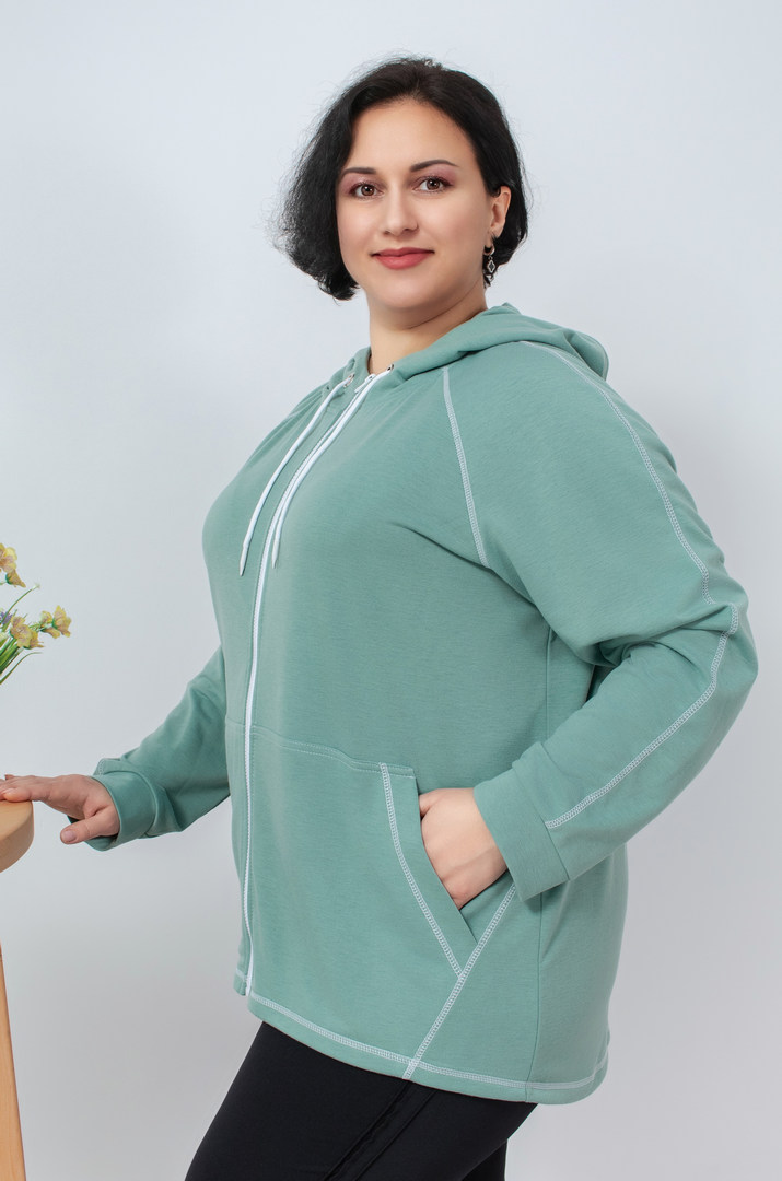 Яскрава всесезонна мастерка супер батал