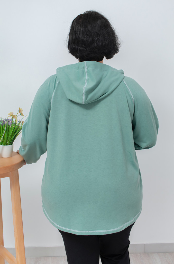 Яскрава всесезонна мастерка супер батал