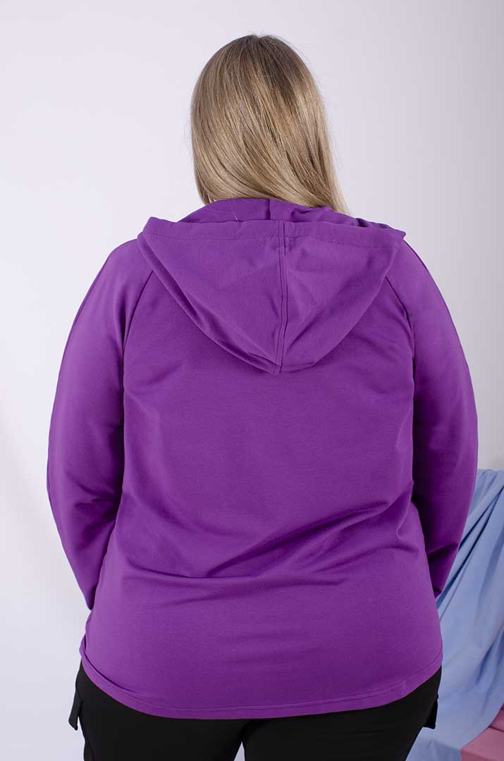 Яскрава всесезонна мастерка супер батал