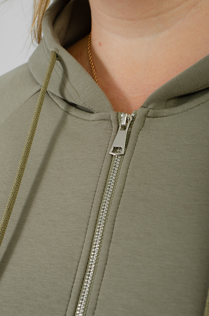 Трикотажна мастерка з кишенею-кенгуру великих розмірів