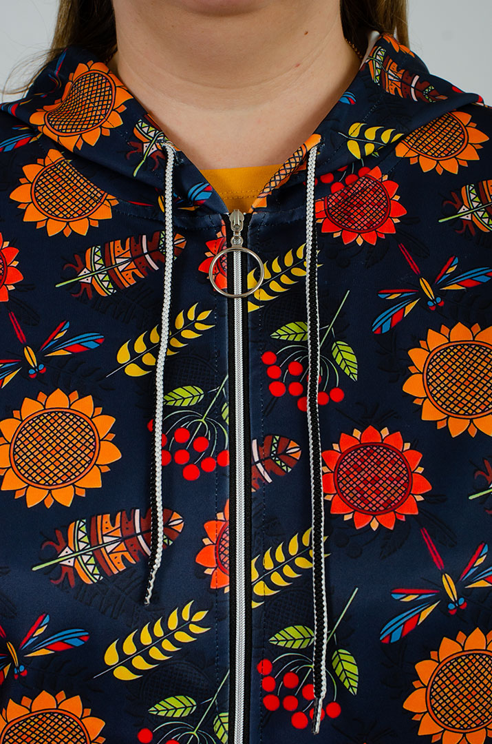 Яскрава мастерка в принт великих розмірів