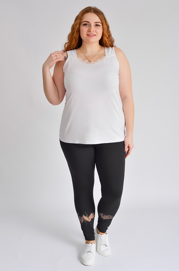 Майка біла з мереживом великих розмірів