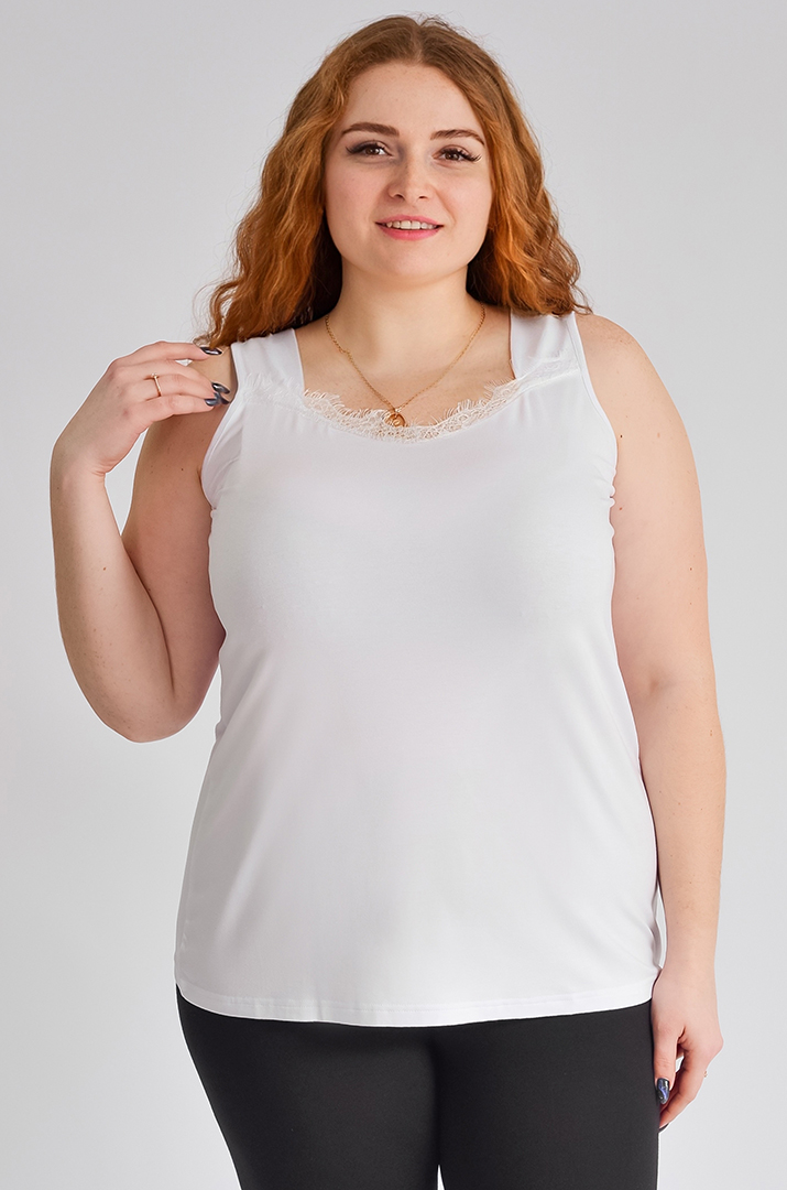 Майка біла з мереживом великих розмірів