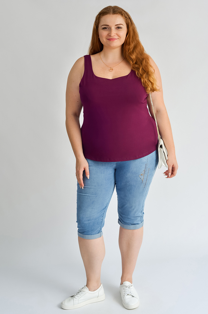 Майка короткая в разных цветах больших размеров