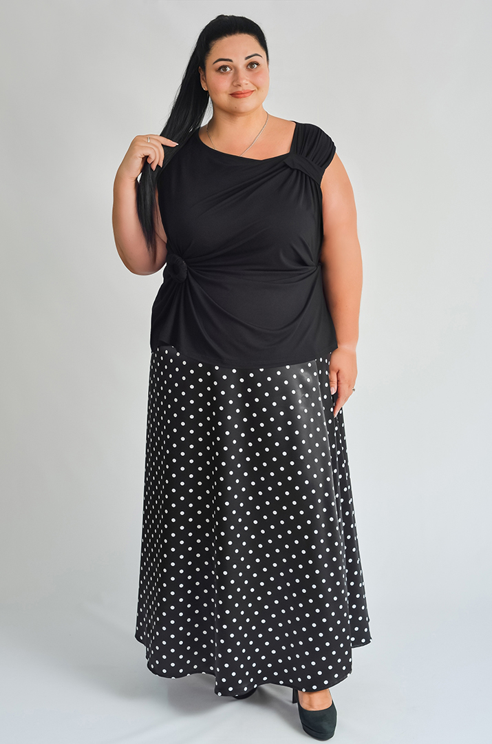 Майка на широких бретелях з акцентом на плечі великих розмірів