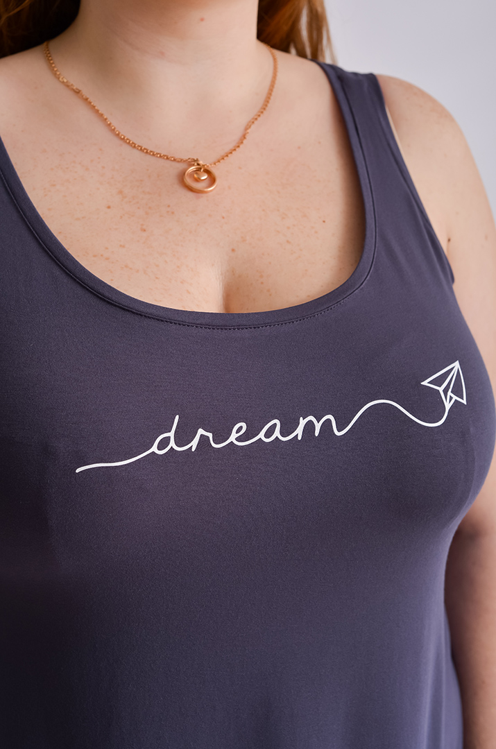 Майка короткая с надписью dream больших размеров