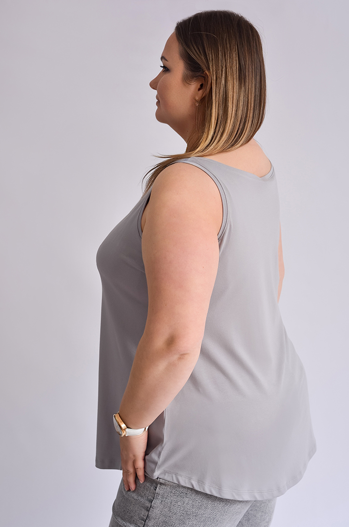 Майка коротка з мультяшними героями великих розмірів