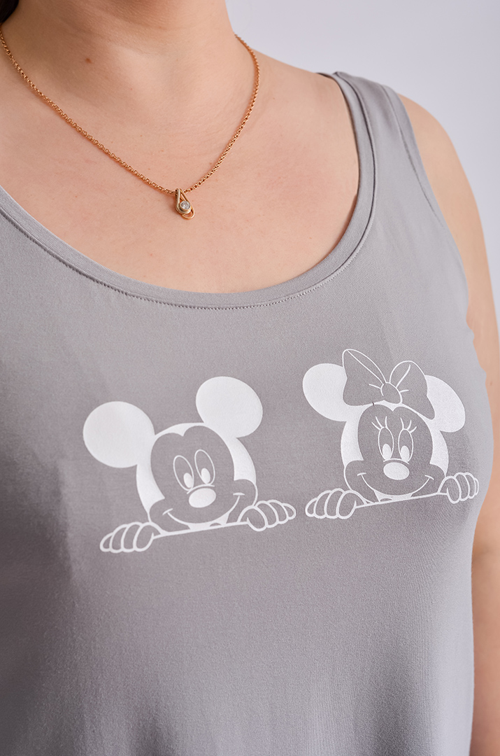 Майка коротка з мультяшними героями великих розмірів