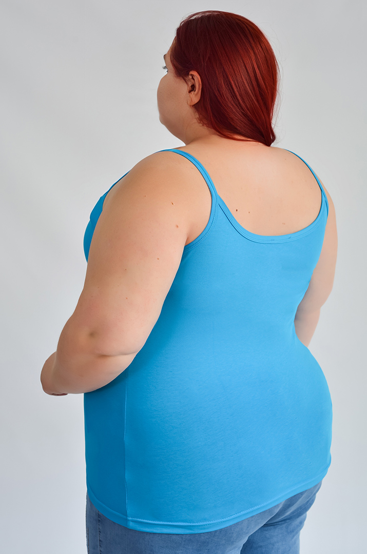 Майка коротка на тонких бретелях великих розмірів