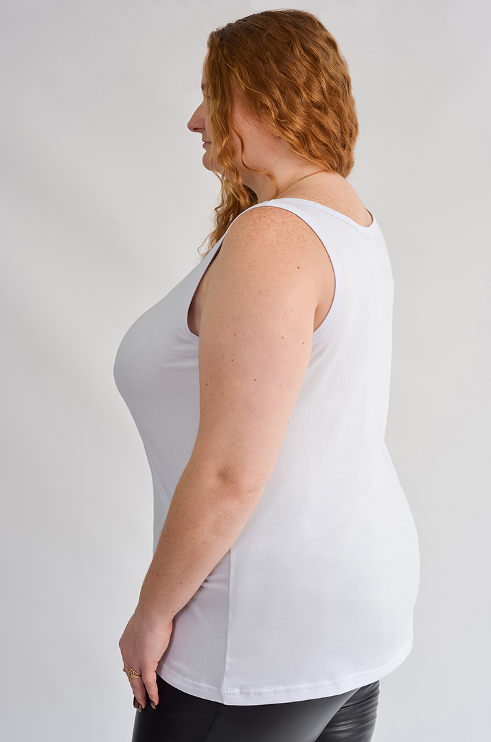 Однотонна базова майка великих розмірів