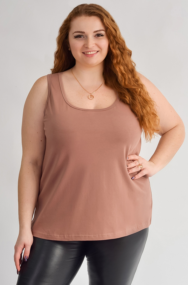 Однотонна базова майка великих розмірів