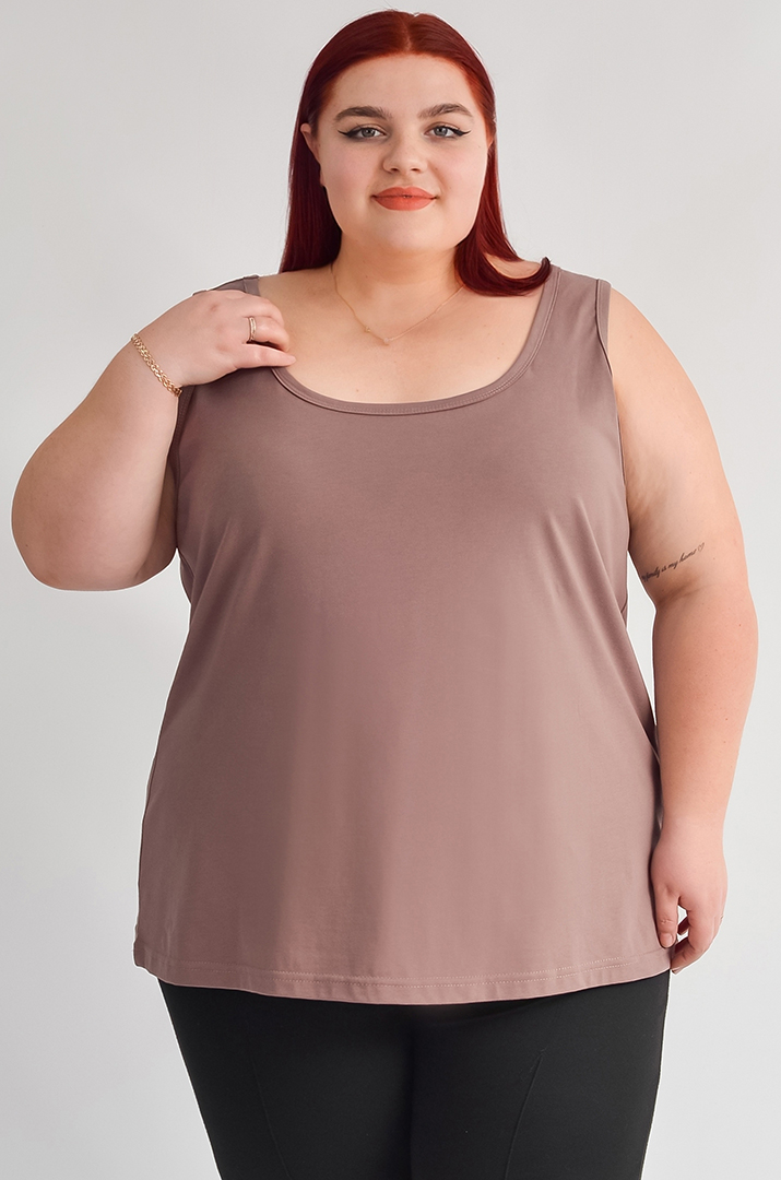 Однотонна базова майка великих розмірів