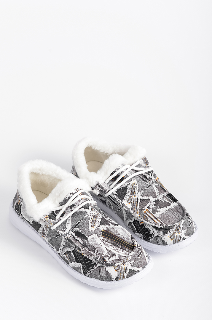 Мокасини текстильні з абстрактним принтом і екохутром великих розмірів