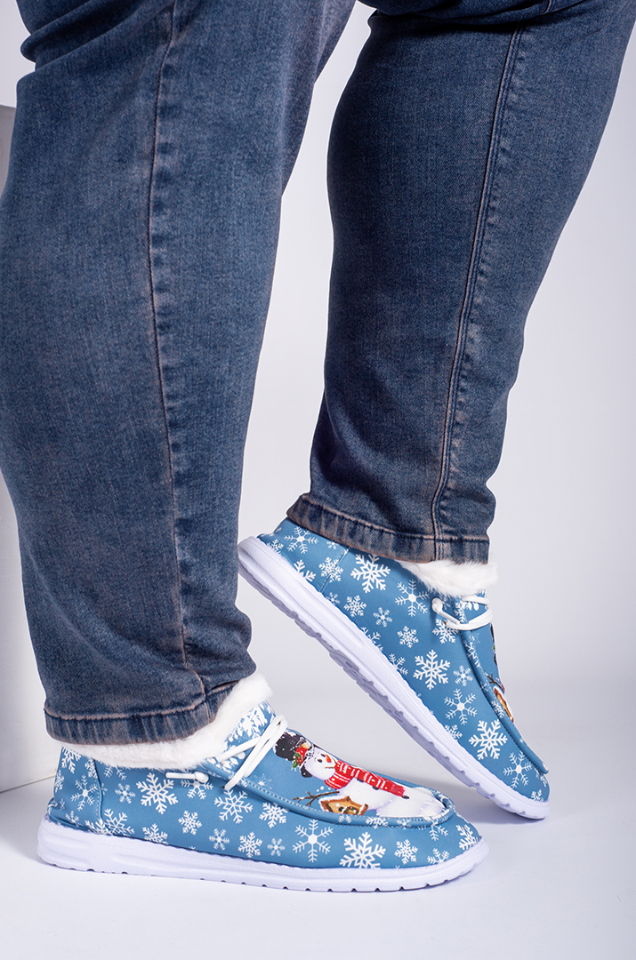Мокасини текстильні кольору денім із зимовим принтом  і екохутром великих розмірів