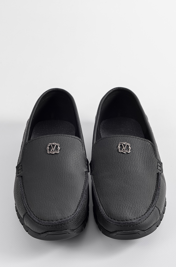 elegantni_chorni_mokasyny_zi_shkiry_velykyh_rozmiriv_45734_Pishna_Krasa Елегантні чорні мокасини зі шкіри великих розмірів
