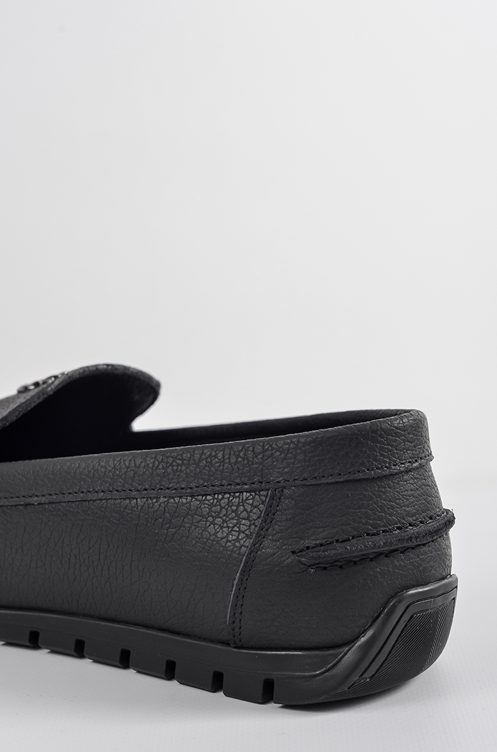 Елегантні чорні мокасини зі шкіри великих розмірів