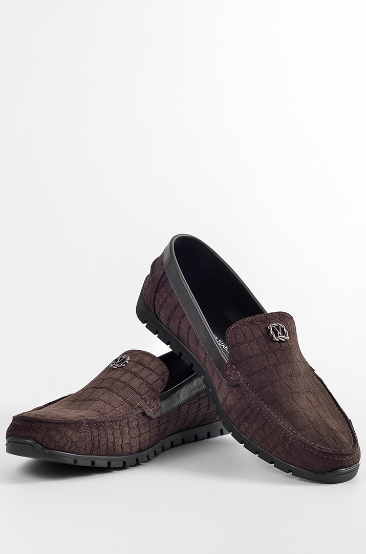 shokoladni_mokasyny_z_teksturoyu_pid_krokodylyachu_shkiru_velykyh_rozmiriv_45761_Pishna_Krasa Шоколадні мокасини з текстурою під крокодилячу шкіру великих розмірів