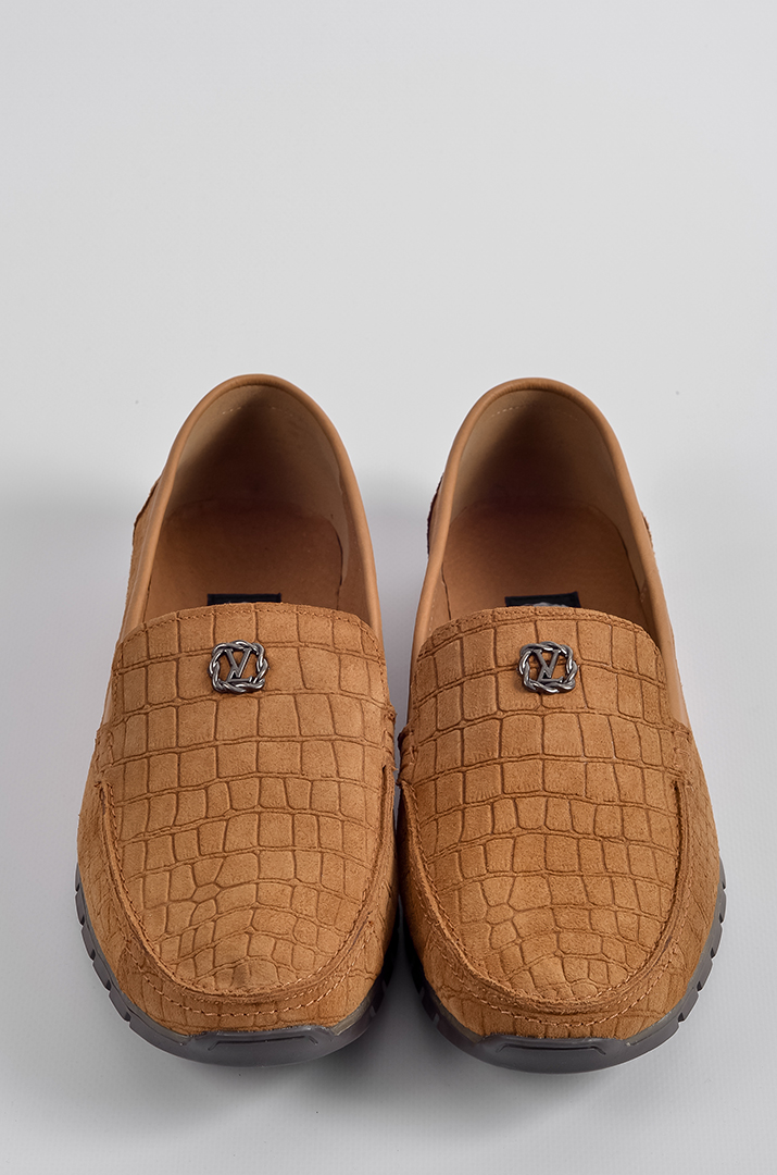 Мокасини в рудому відтінку з рельєфною текстурою великих розмірів