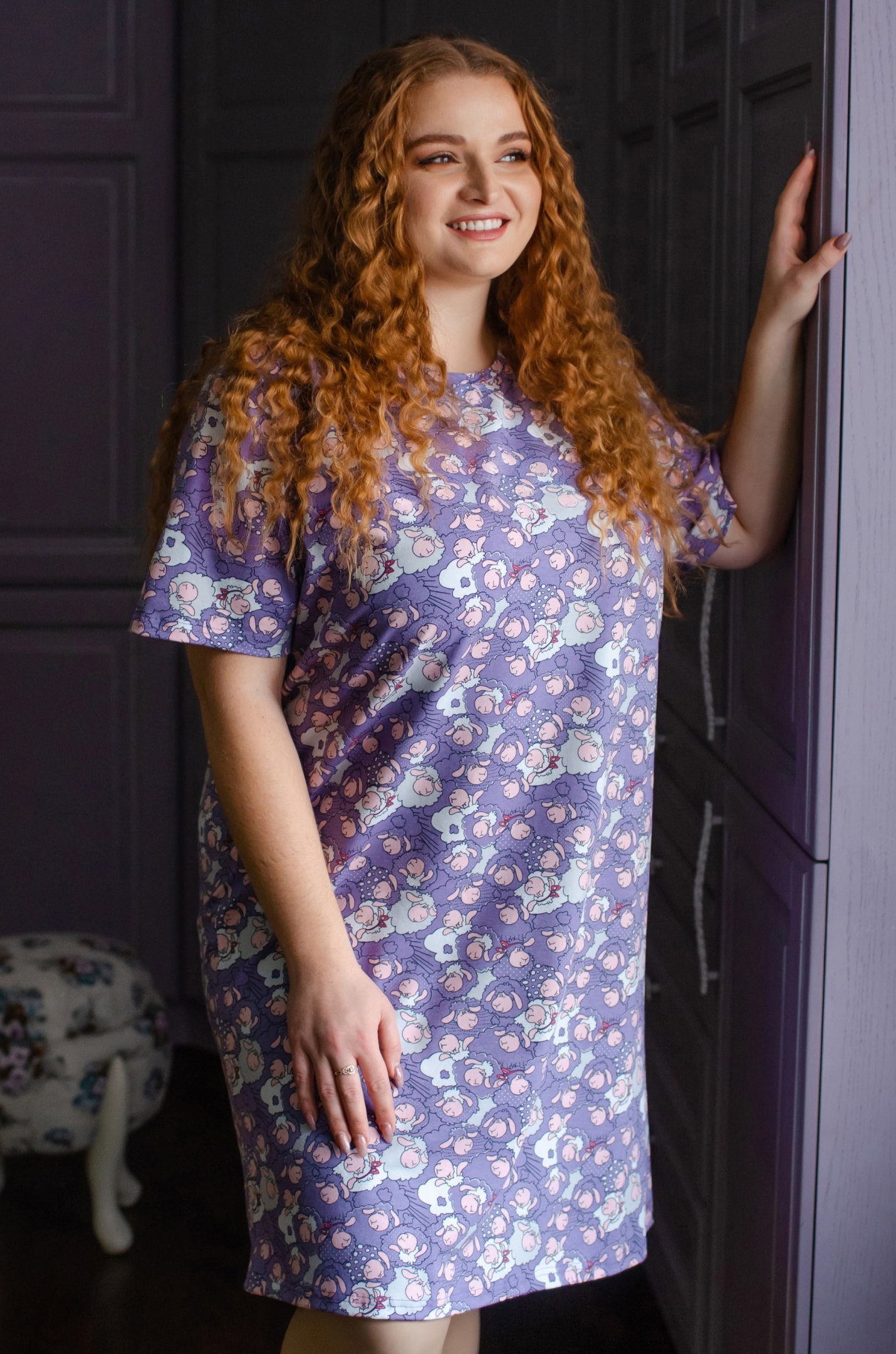 Нічна сорочка коротка в принт великих розмірів