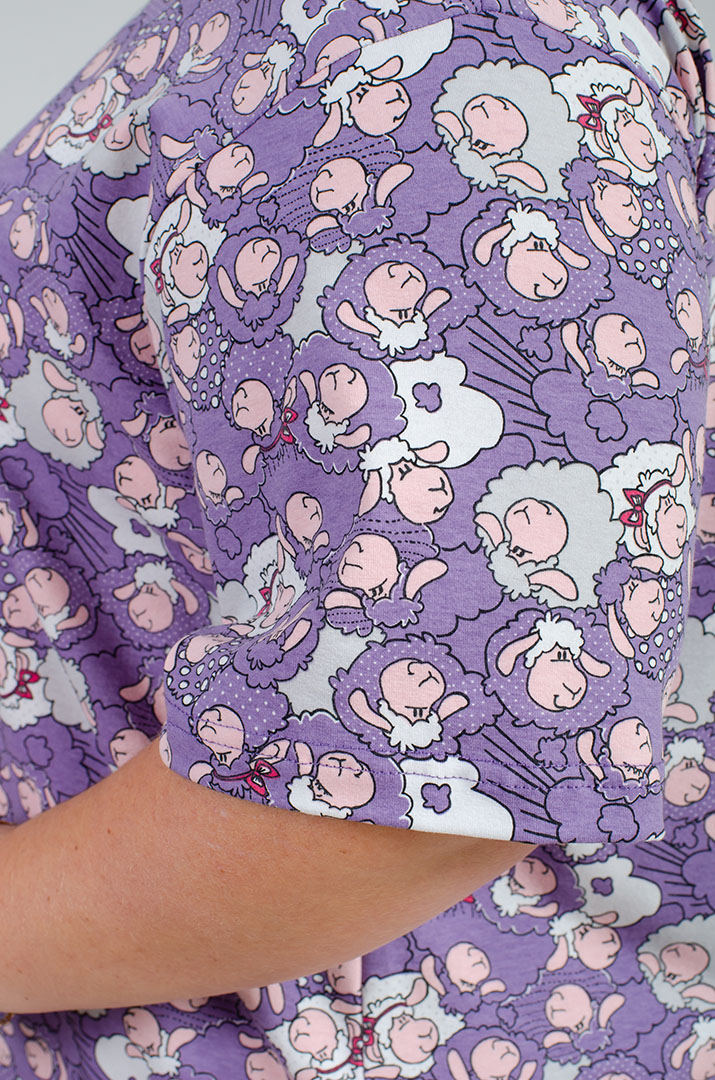 Нічна сорочка коротка в принт великих розмірів