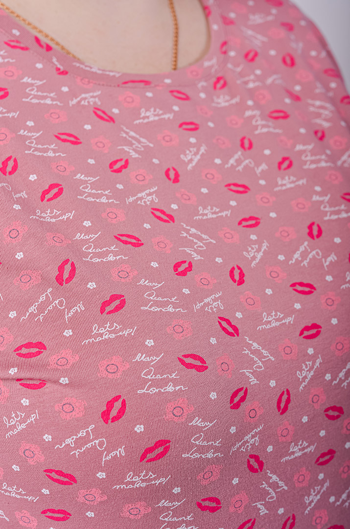 Нічна сорочка коротка в принт великих розмірів