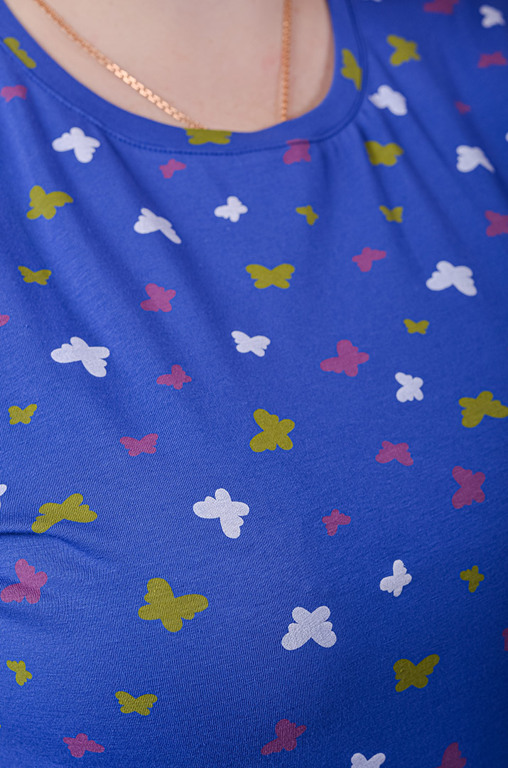 Нічна сорочка коротка в принт великих розмірів