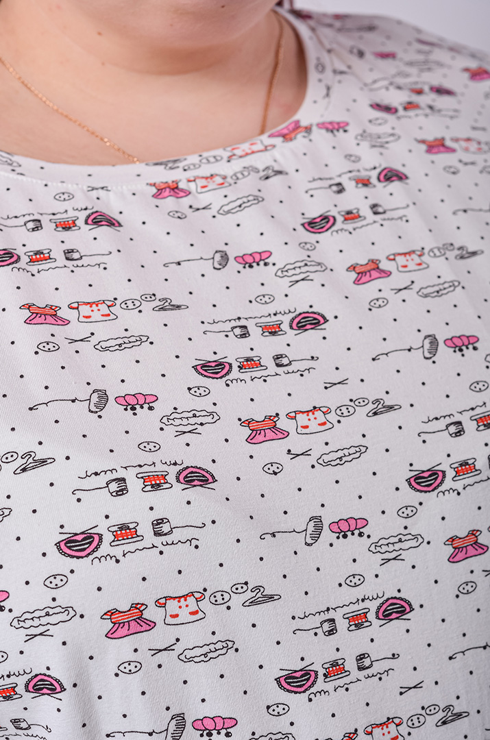 Нічна сорочка коротка в принт великих розмірів