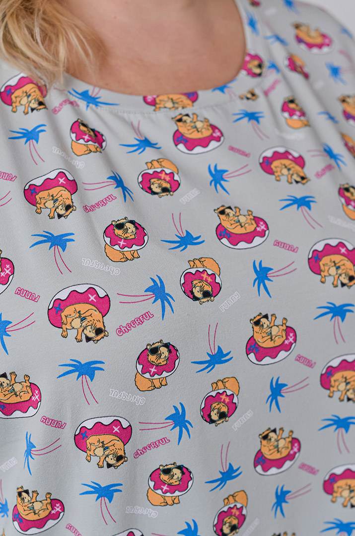 Нічна сорочка коротка в принт великих розмірів