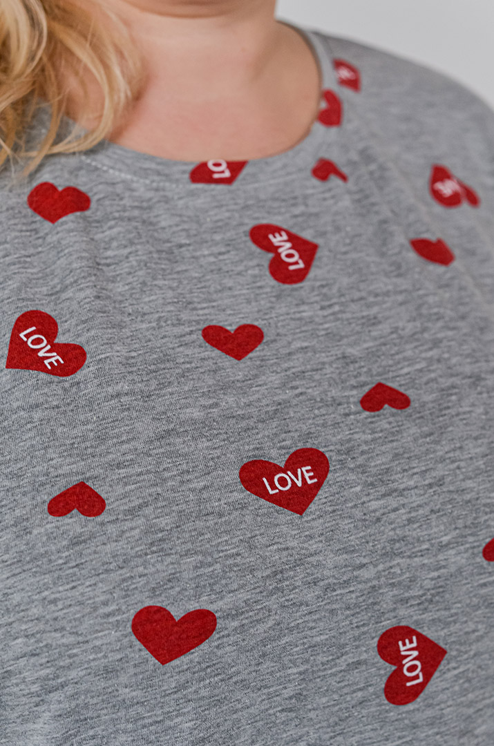 Нічна сорочка коротка в принт великих розмірів