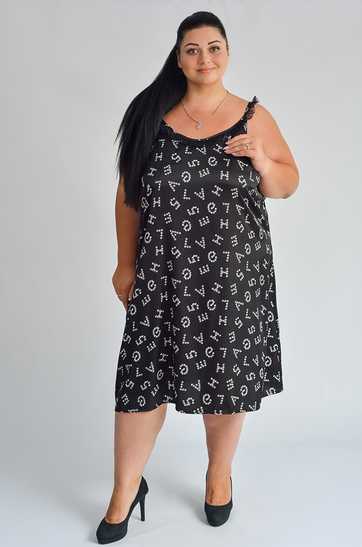 Ночная рубашка на тонких бретелях больших размеров