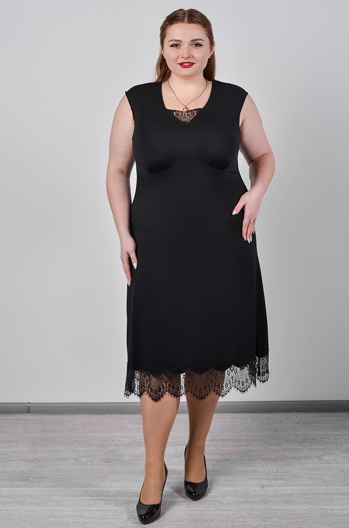 Нічна сорочка довга з мереживними вставками великих розмірів