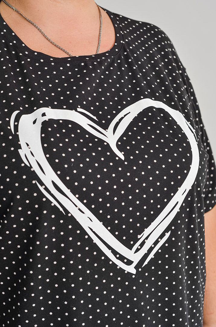 Ночная рубашка с коротким рукавом и контрастным принтом больших размеров