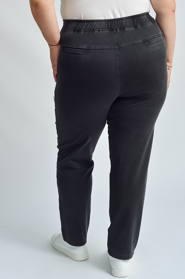 Джеггінси з еластичним поясом і кишенями великих розмірів