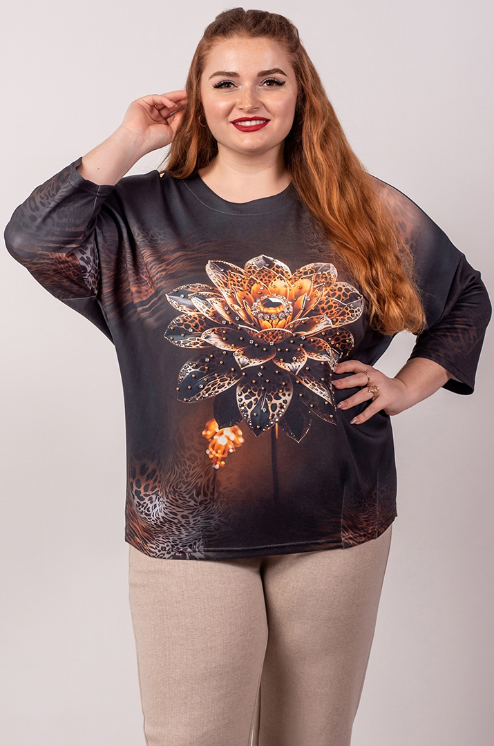 Блуза с цветочным принтом и леопардовым акцентом больших размеров