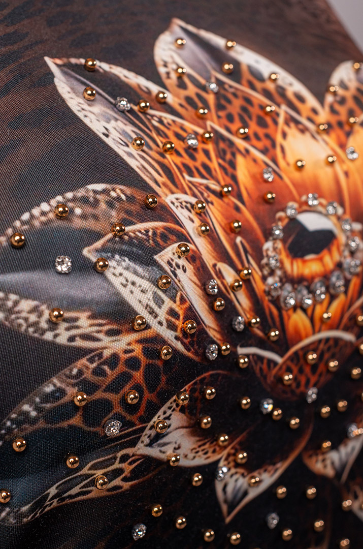 Блуза с цветочным принтом и леопардовым акцентом больших размеров