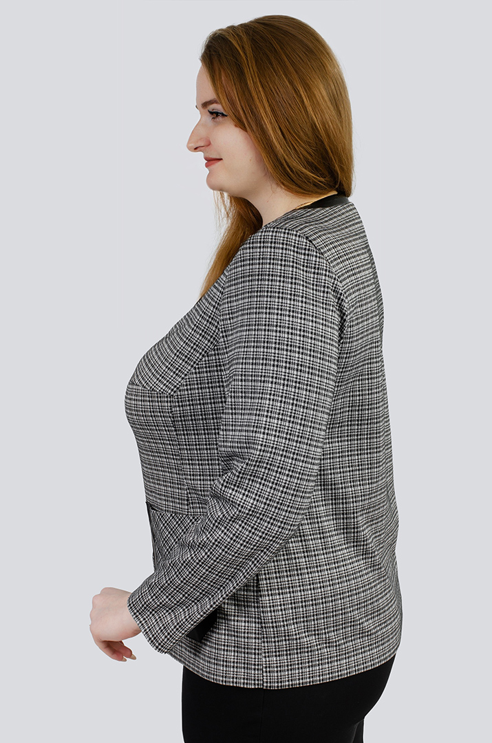 Стильный пиджак в клетку в разных цветах супер батал