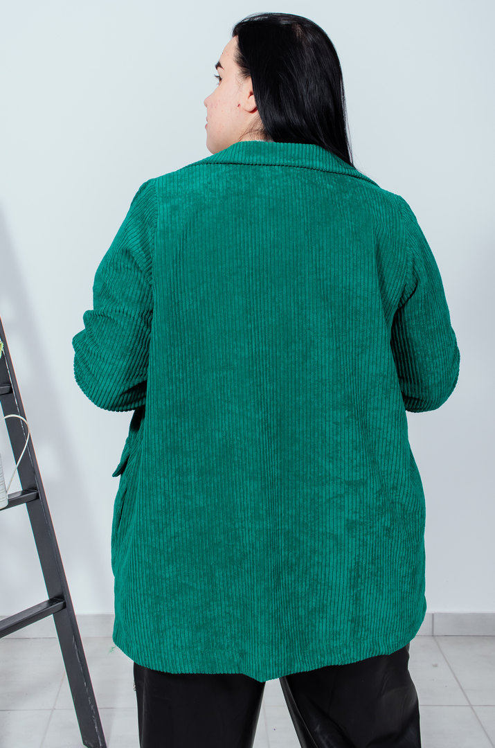 Вельветовый длинный пиджак на пуговицах батал