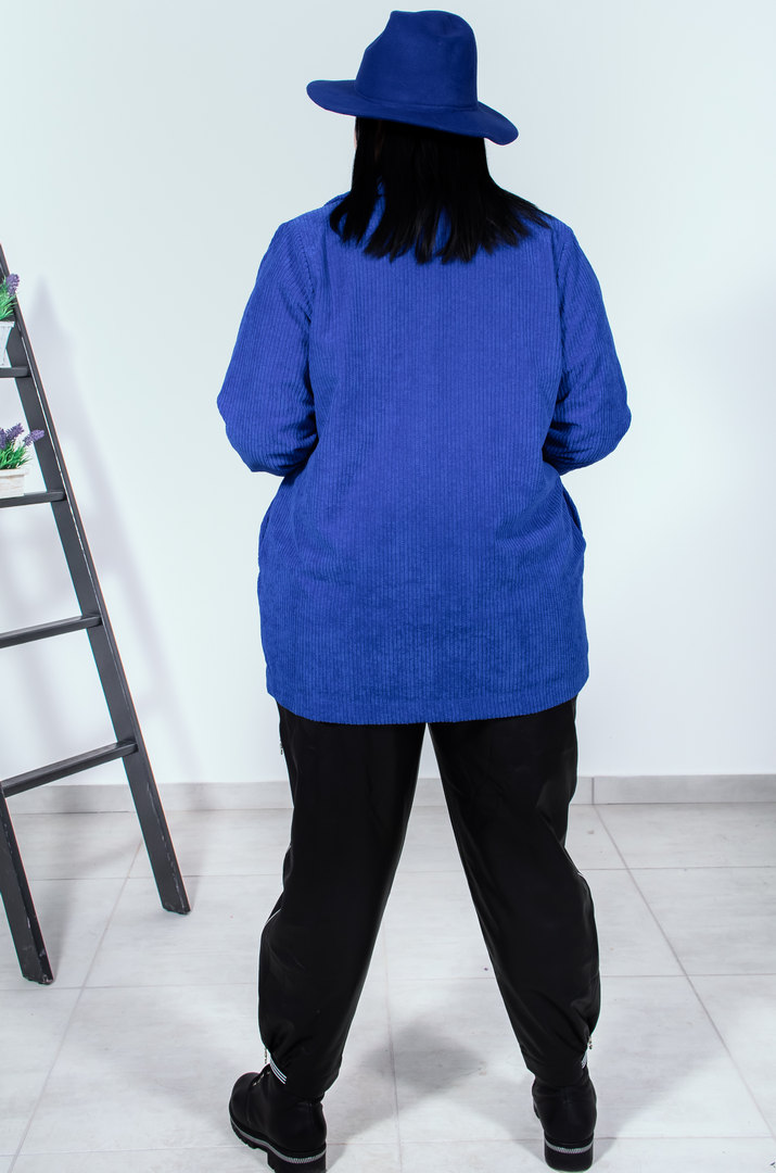 Вельветовый длинный пиджак на пуговицах батал