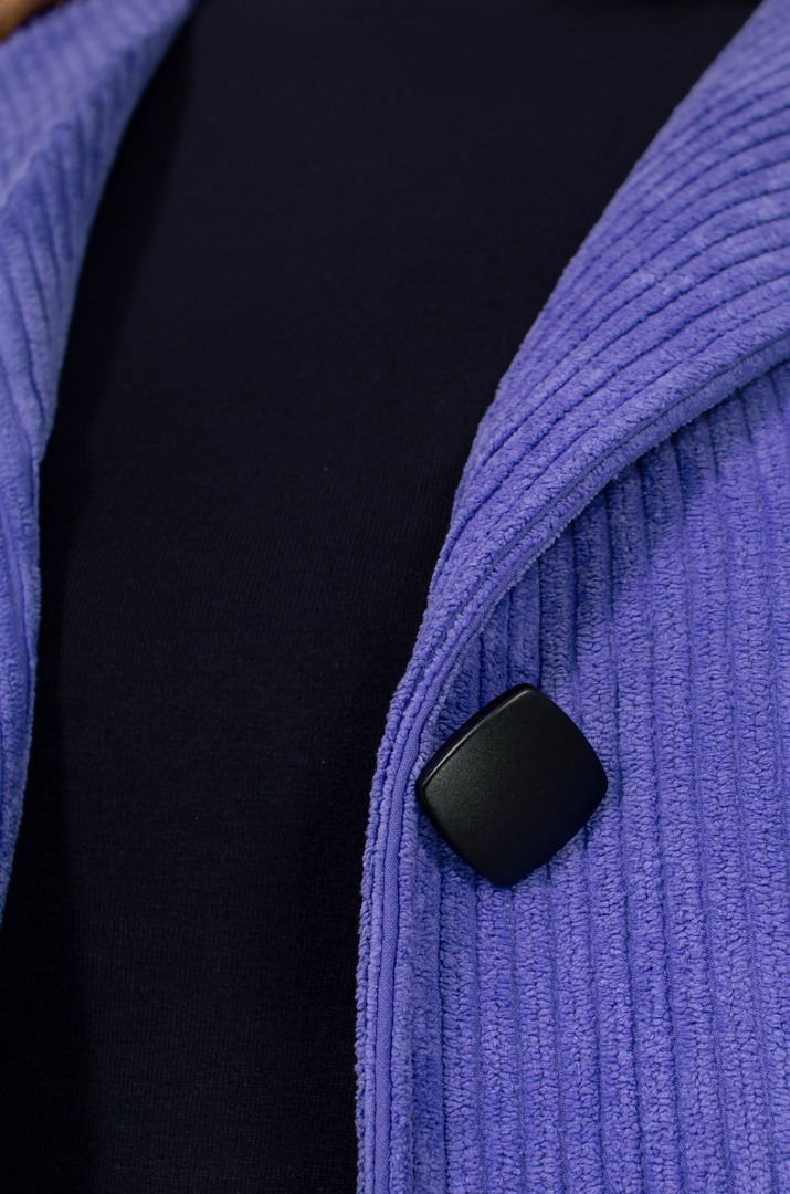 Вельветовый длинный пиджак на пуговицах батал